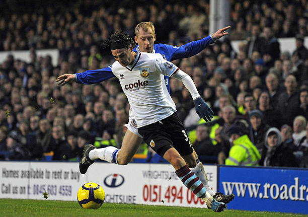 在于中场的 在于中场的